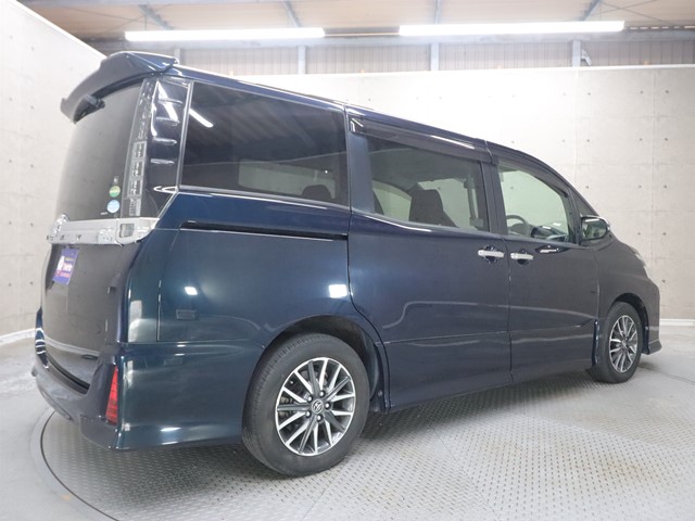 トヨタ ヴォクシー ZS煌