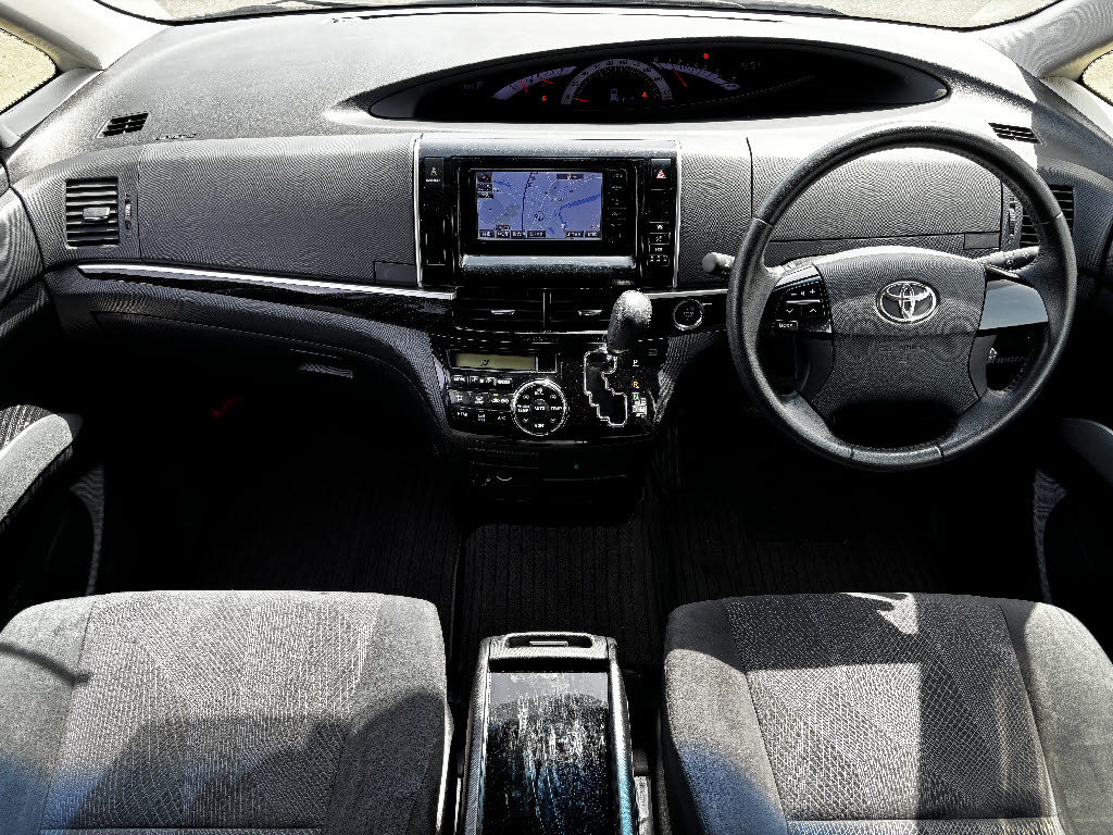 トヨタ エスティマ ｱｴﾗｽ 4WD
