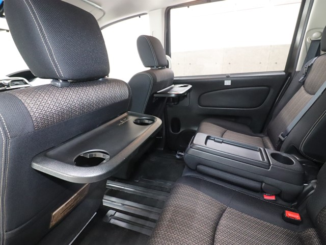 ニッサン セレナ ﾊｲｳｪｲｽﾀｰVｾﾚｸｼｮﾝﾌﾟﾗｽｾｰﾌﾃｨSHV