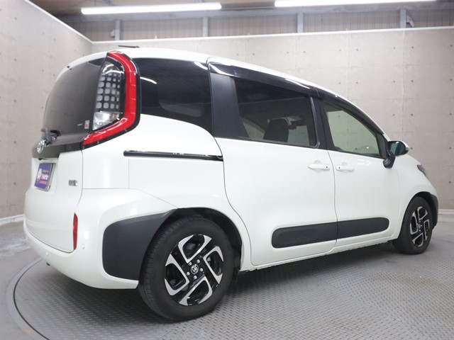 トヨタ ｼｴﾝﾀ ﾊｲﾌﾞﾘｯﾄﾞ Ｚ