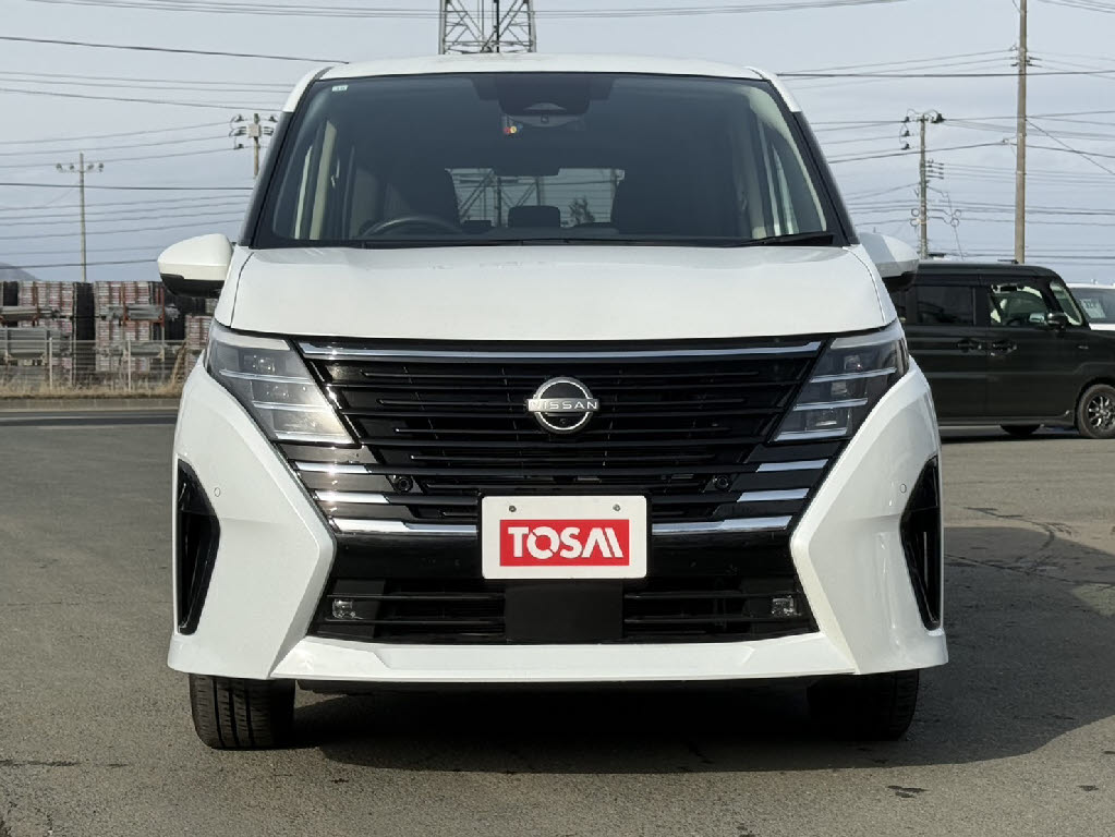 ニッサン セレナ ﾊｲｳｪｲｽﾀｰV 4WD