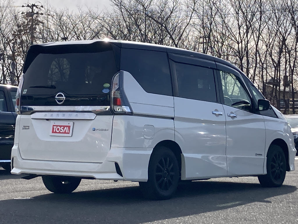 ニッサン セレナＨＶ e-POWER ﾊｲｳｪｲｽﾀｰ