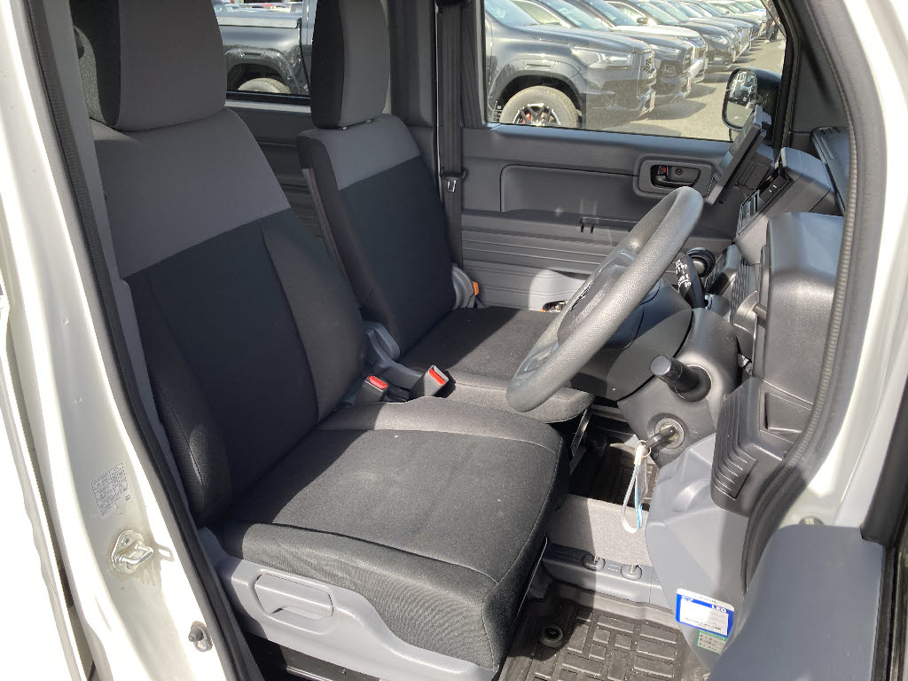 ホンダ Ｎ－ＶＡＮ Gﾎﾝﾀﾞｾﾝｼﾝｸﾞ 4WD