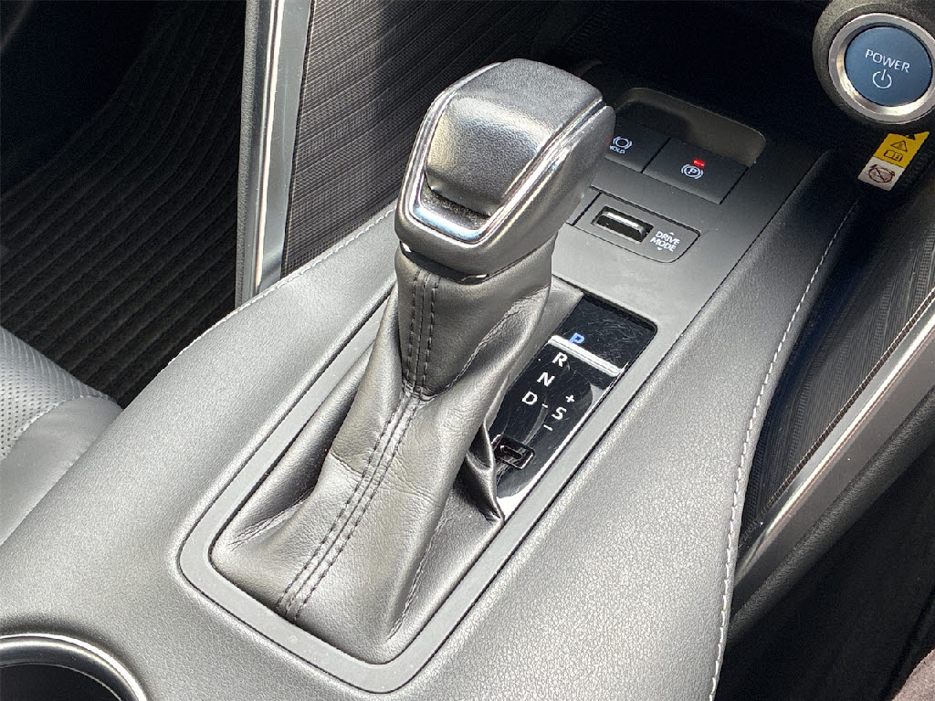 トヨタ ﾊﾘｱｰ ﾊｲﾌﾞﾘｯﾄﾞ Zﾚｻﾞｰﾊﾟｯｹｰｼﾞ 4WD