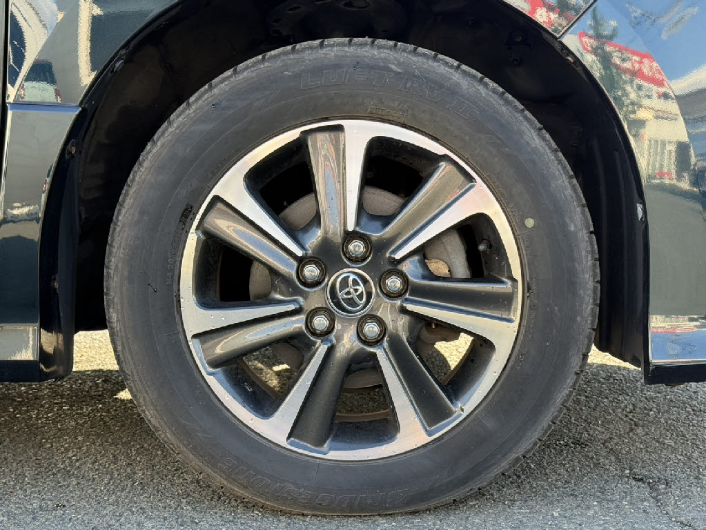 トヨタ ヴォクシー ZS 煌 4WD