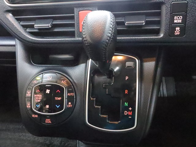 トヨタ ノア SI