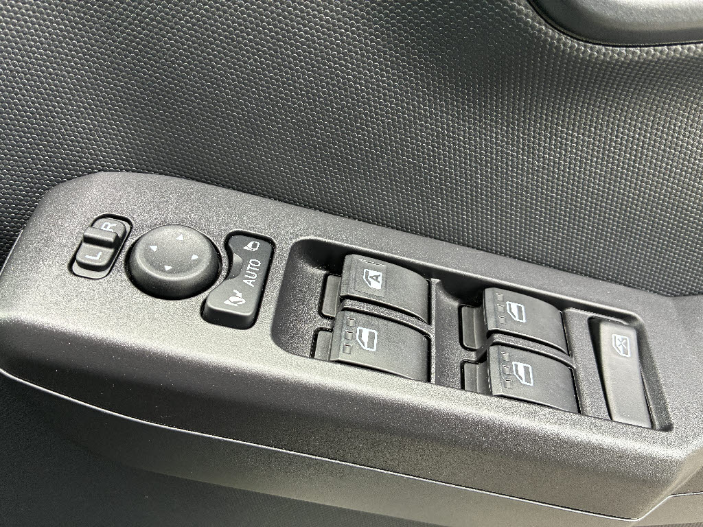 ダイハツ タフト Gﾀｰﾎﾞ ｸﾛﾑﾍﾞﾝﾁｬｰ 4WD