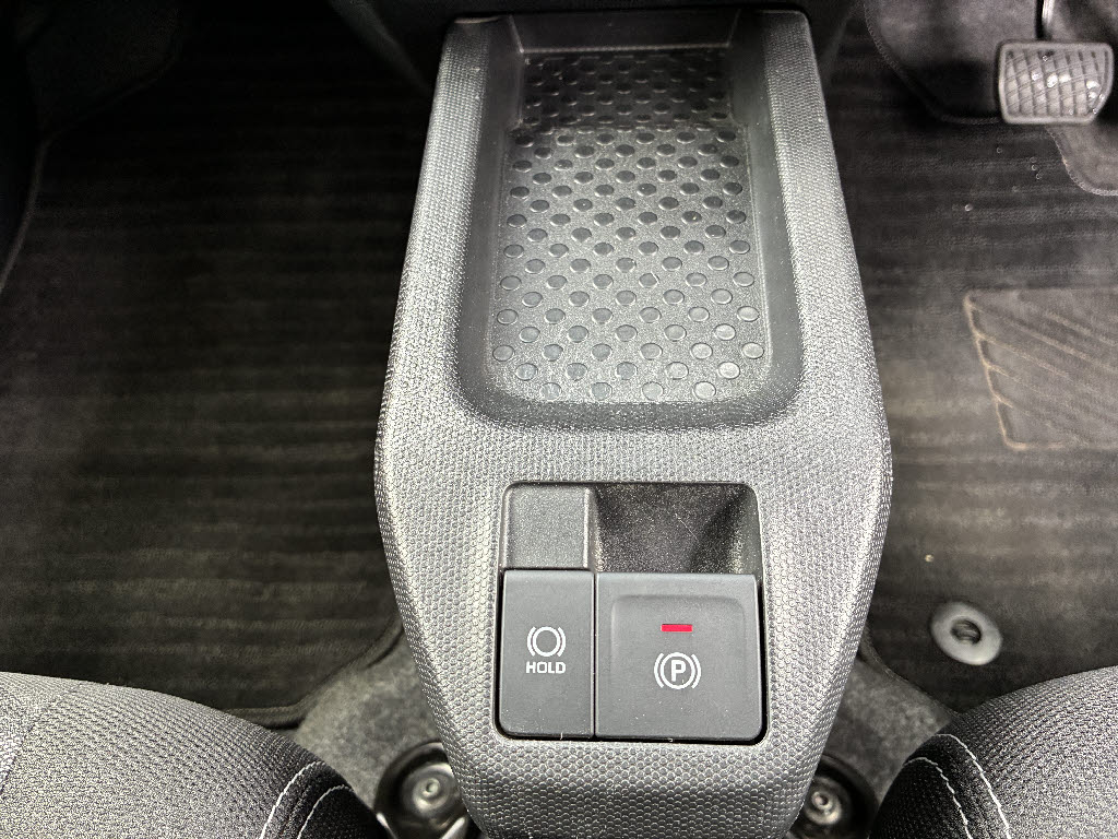 ダイハツ タフト Gﾀｰﾎﾞ ｸﾛﾑﾍﾞﾝﾁｬｰ 4WD