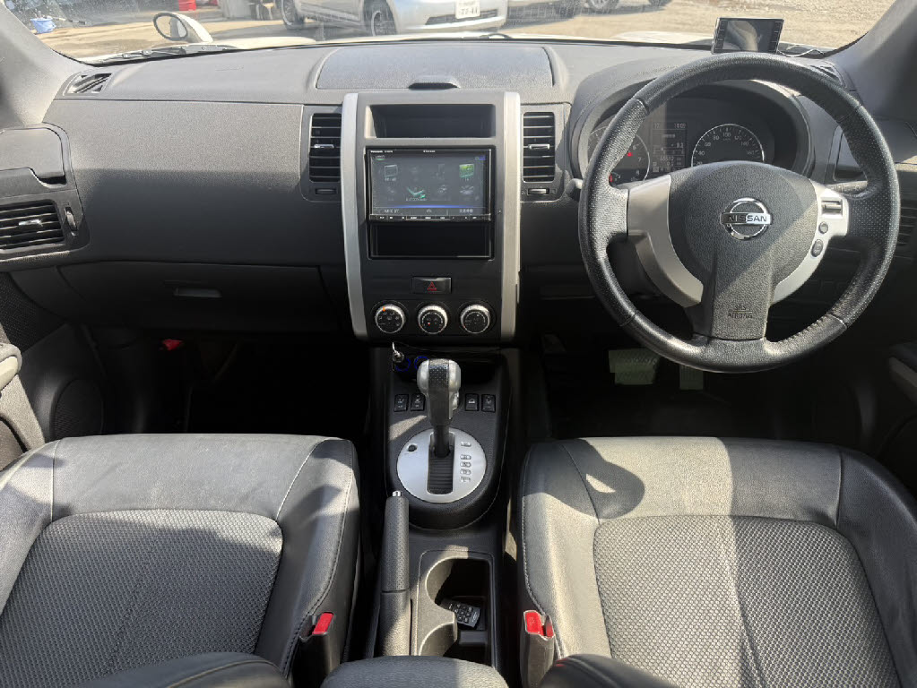 ニッサン エクストレイル 2.0Xtt　4WD