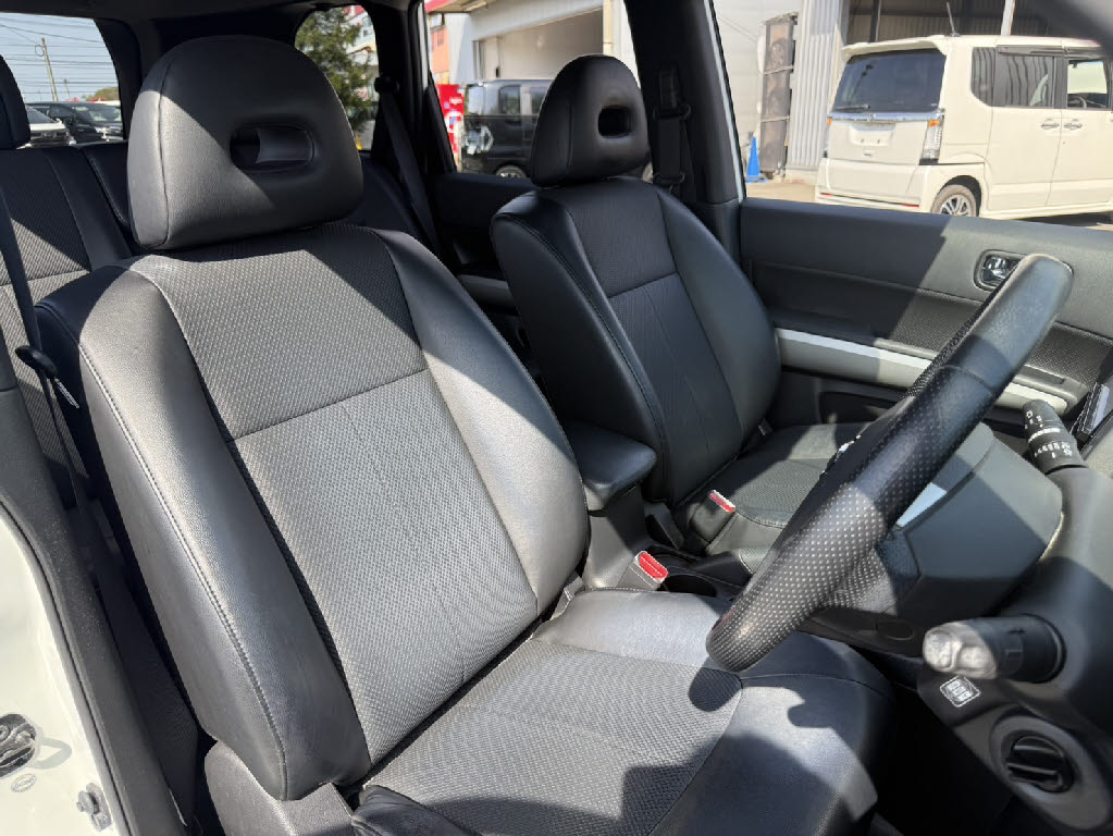 ニッサン エクストレイル 2.0Xtt　4WD