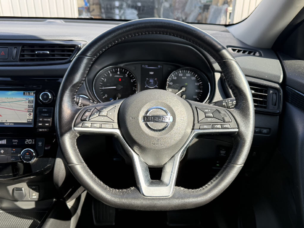ニッサン エクストレイル 20X HYBRID 4WD