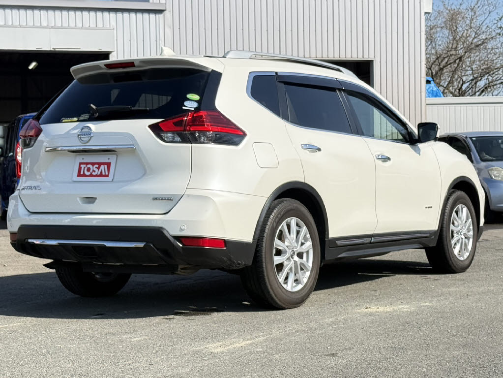 ニッサン エクストレイル 20X HYBRID 4WD