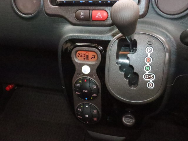 トヨタ スペイド Ｆ