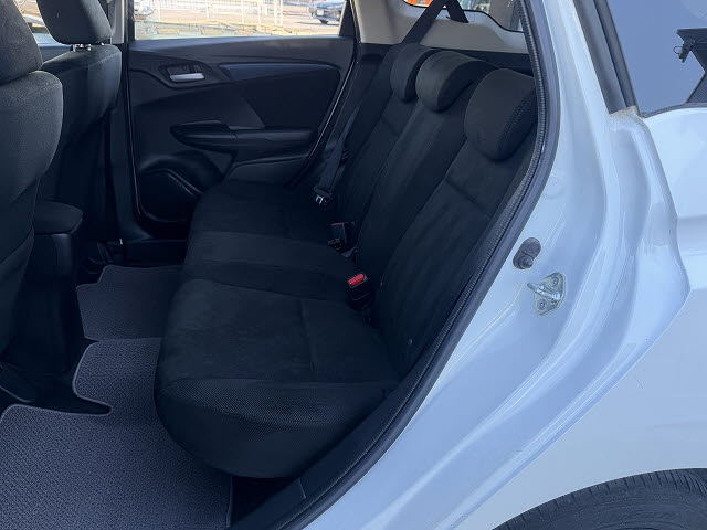 ホンダ シャトル ベースグレード