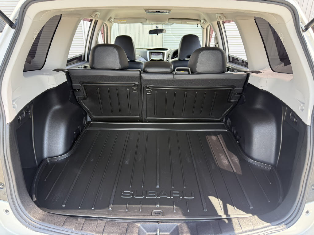 スバル フォレスター 2.0XT
