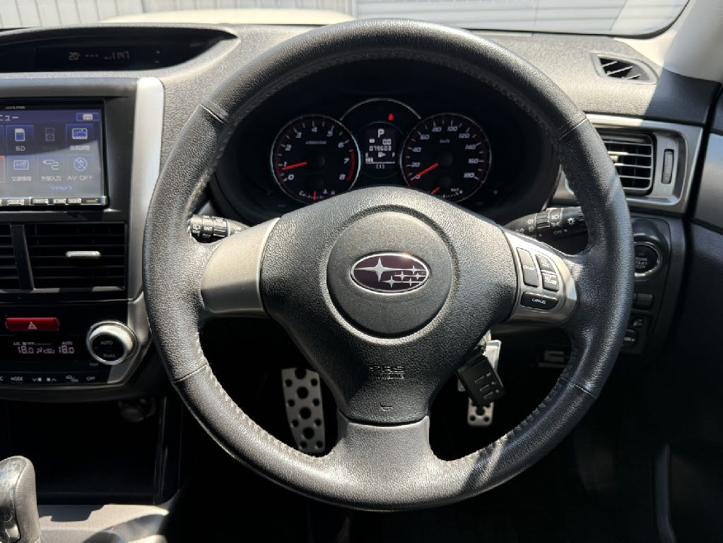 スバル フォレスター 2.0XT