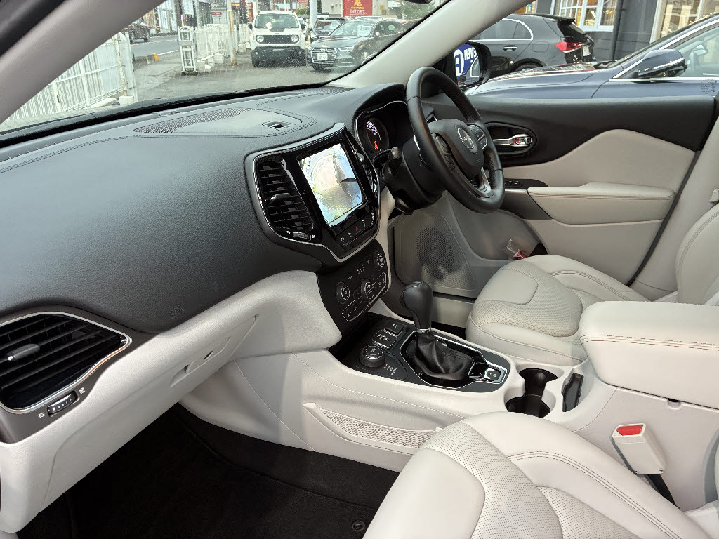その他輸入車 ｼﾞｰﾌﾟ ﾁｪﾛｷｰ リミテッド