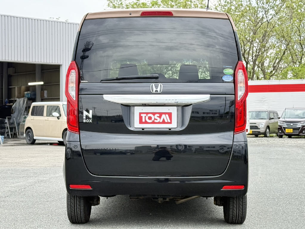 ホンダ Ｎ　ＢＯＸ G・LﾎﾝﾀﾞｾﾝｼﾝｸﾞｶｯﾊﾟｰﾌﾞﾗｳﾝS 4WD