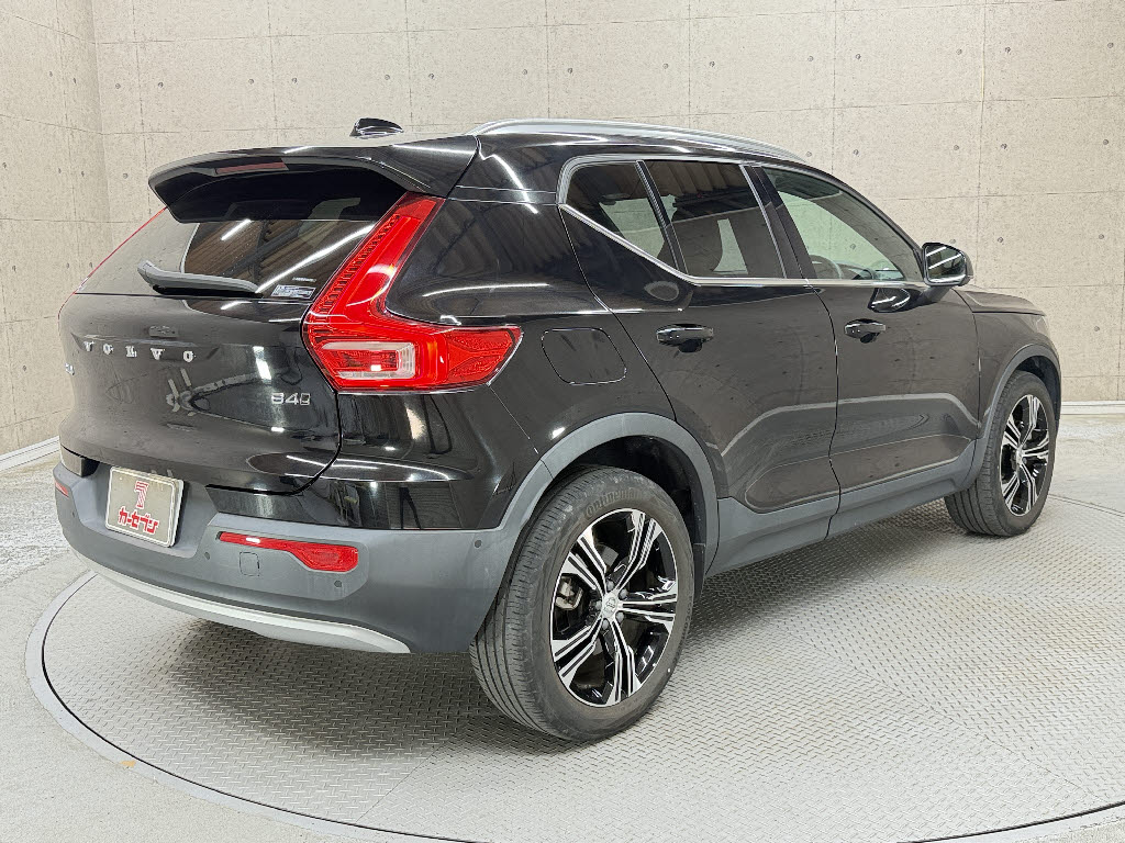ボルボ ボルボ ＸＣ４０ B4 AWDｲﾝｽｸﾘﾌﾟｼｮﾝ