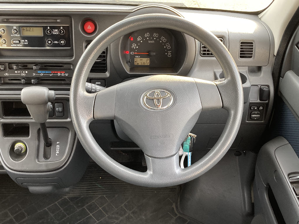 トヨタ ピクシスＶ ｸﾙｰｽﾞ 4WD