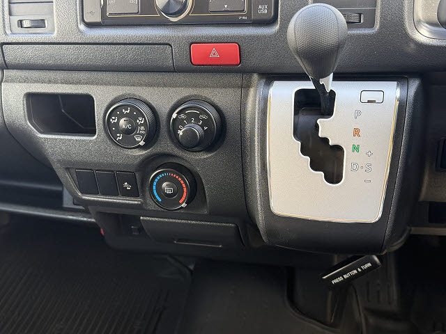 トヨタ ハイエースＶ DX GLパッケージ