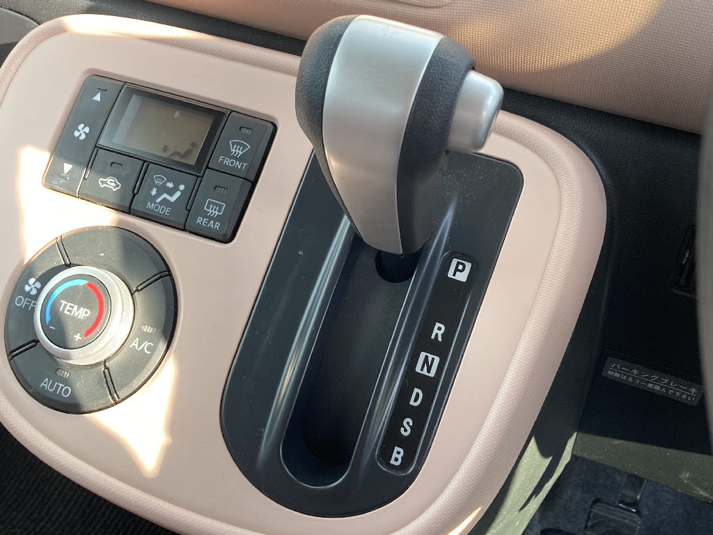 ダイハツ ミラココア ココアプラスX 4WD
