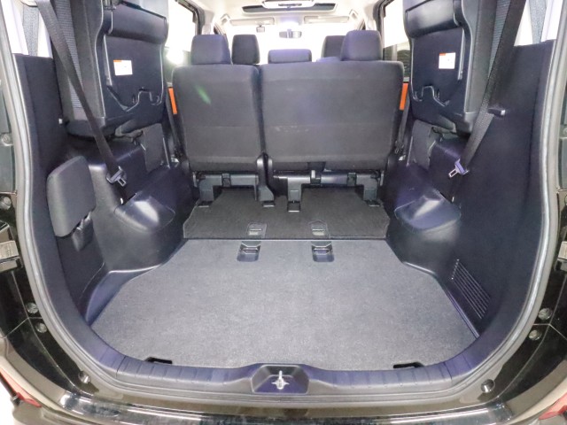 トヨタ ヴォクシー ZS 助手席ﾘﾌﾄｱｯﾌﾟｼｰﾄ車