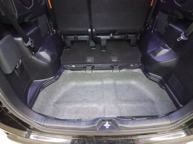 トヨタ ヴォクシー ZS 助手席ﾘﾌﾄｱｯﾌﾟｼｰﾄ車