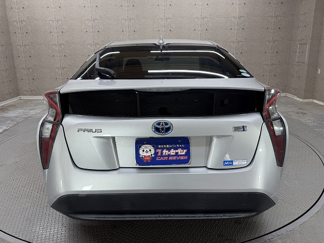 トヨタ プリウス S