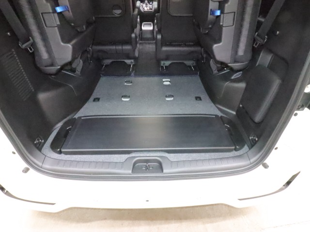 ニッサン セレナＨＶ eﾊﾟﾜｰﾊｲｳｪｲｽﾀｰV