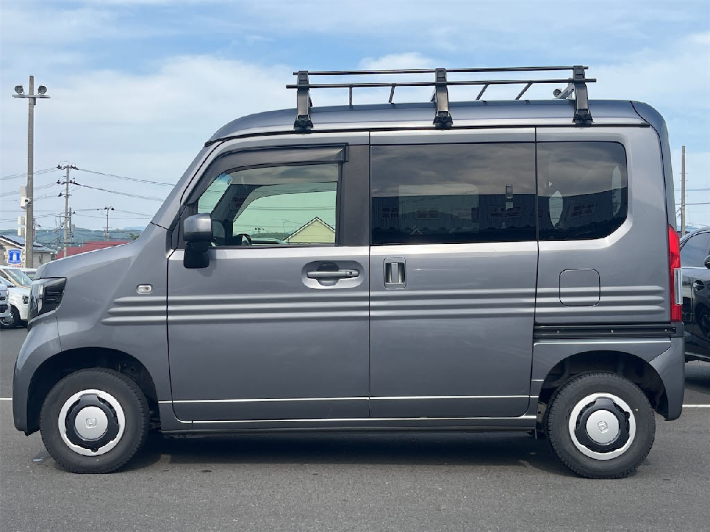 ホンダ Ｎ－ＶＡＮ ﾌｧﾝﾀｰﾎﾞﾎﾝﾀﾞｾﾝｼﾝｸﾞ4WD