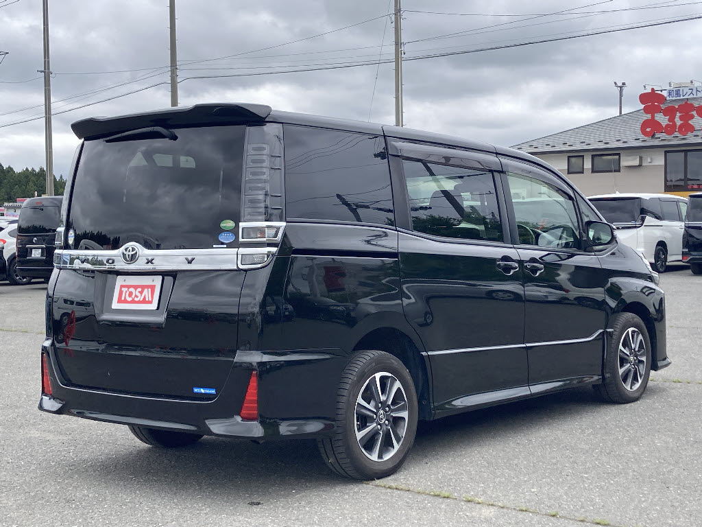 トヨタ ヴォクシー ZS 4WD