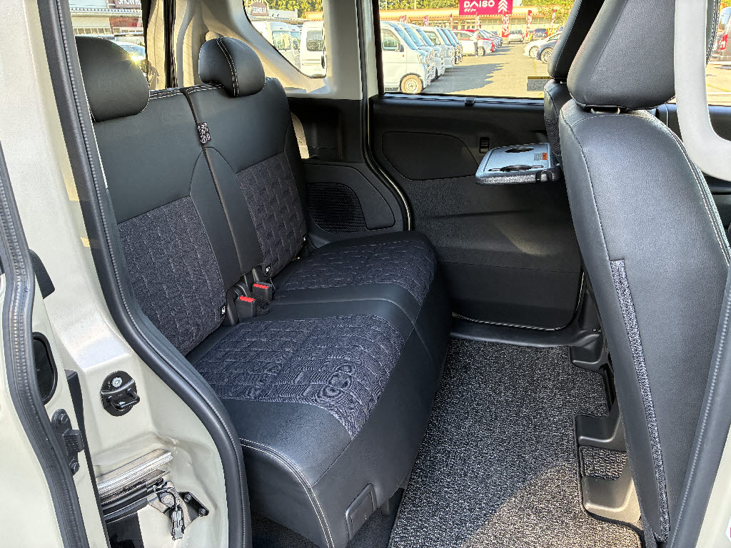 三菱 デリカミニ 4WD Tﾌﾟﾚﾐｱﾑ