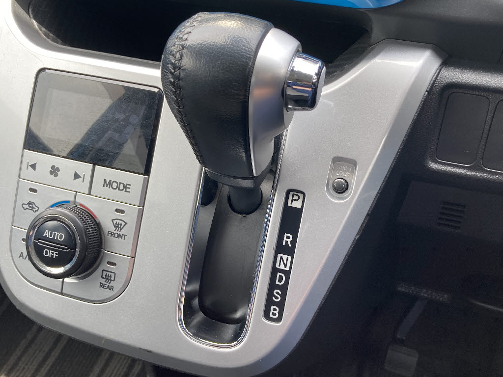 ダイハツ キャスト ｱｸﾃｨﾊﾞGﾀｰﾎﾞSAⅡ 4WD