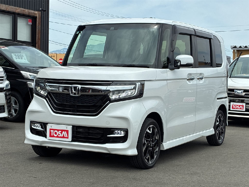 ホンダ Ｎ　ＢＯＸカスタム G・Lﾀｰﾎﾞﾎﾝﾀﾞｾﾝｼﾝｸﾞ 4WD