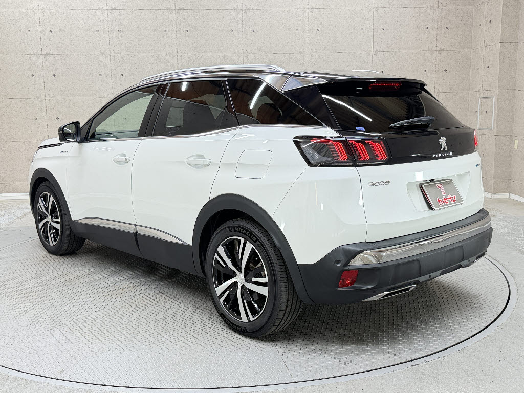 プジョー プジョー３００８ GT ﾊｲﾌﾞﾘｯﾄﾞ4