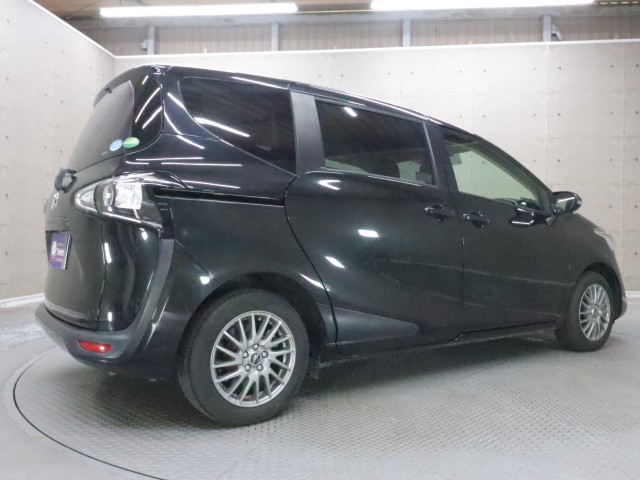トヨタ シエンタ X