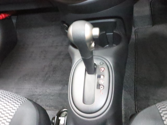 ニッサン マーチ Ｘ　Ｖセレクション