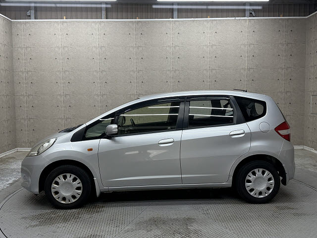 ホンダ フィット 13G
