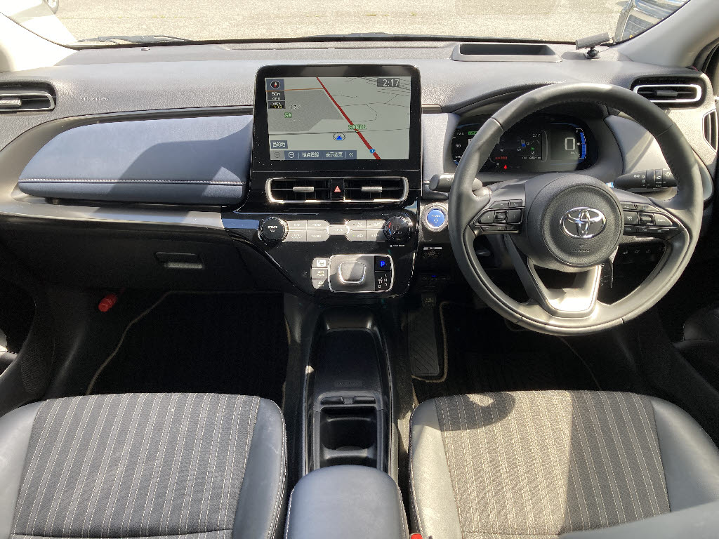 トヨタ アクア Z 4WD