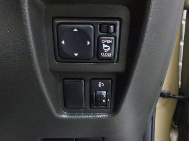ニッサン キューブ 15X Mｾﾚｸｼｮﾝ