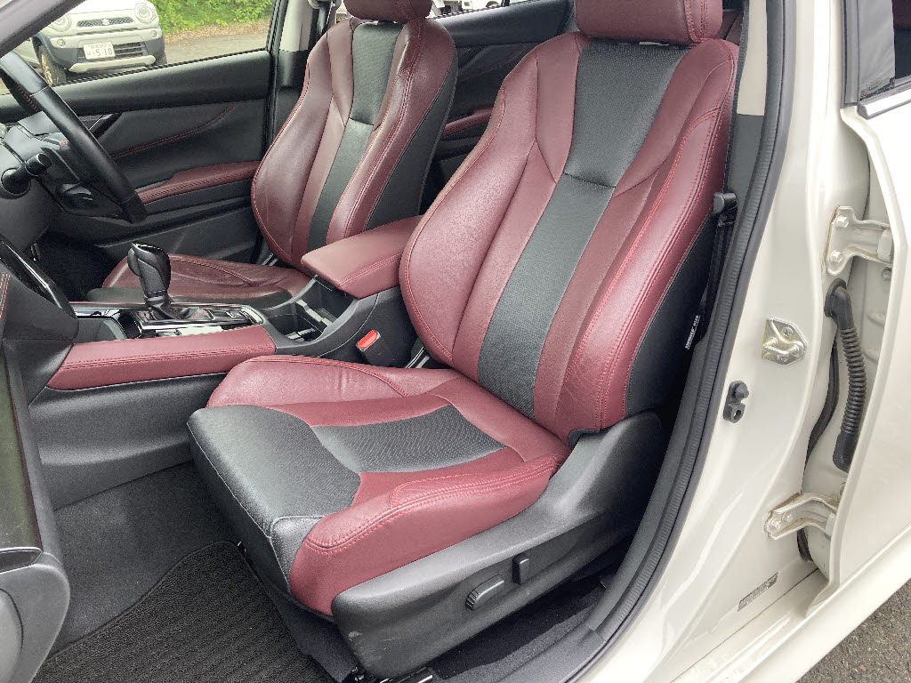 スバル レヴォーグ 4WD STIｽﾎﾟｰﾂEX