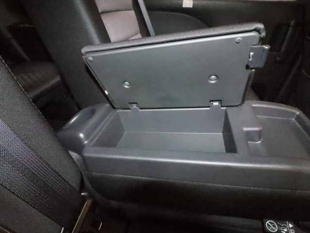 ニッサン セレナＨＶ ハイウェイスターＶ　Ａ車