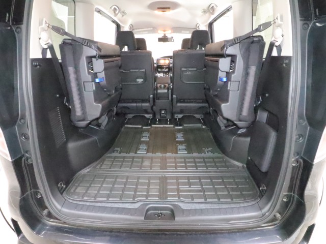 ニッサン セレナＨＶ ハイウェイスターＶ　Ａ車