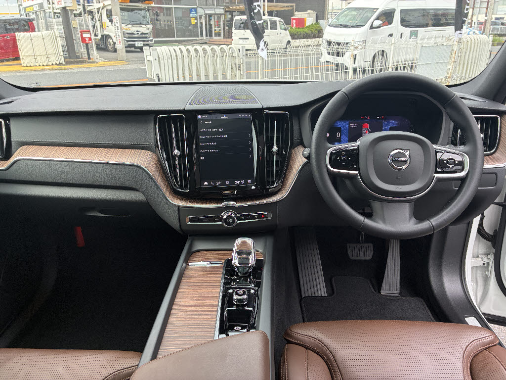 ボルボ ボルボ ＸＣ６０ ｱﾙﾃｨﾒｯﾄB5-AWD