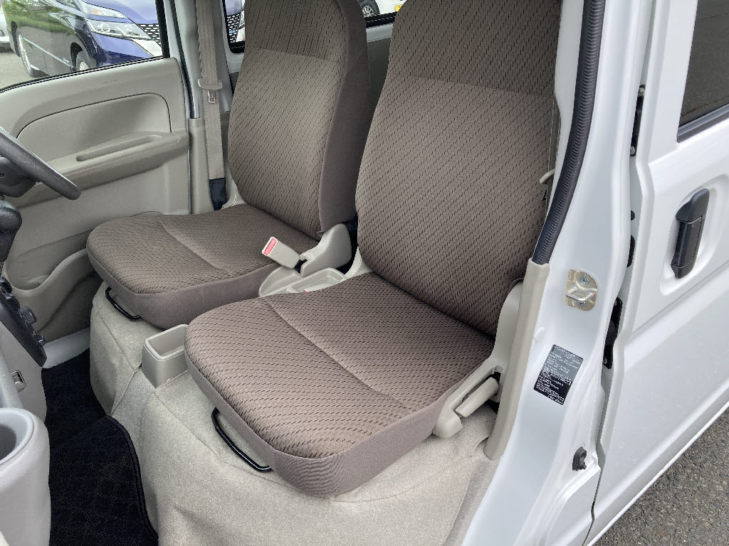 ニッサン NV100ｸﾘｯﾊﾟｰV DX GLﾊﾟｯｹｰｼﾞ ﾊｲﾙｰﾌ 4WD