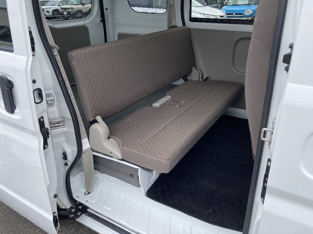 ニッサン NV100ｸﾘｯﾊﾟｰV DX GLﾊﾟｯｹｰｼﾞ ﾊｲﾙｰﾌ 4WD