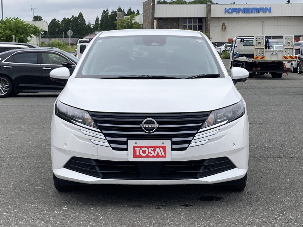 ニッサン ノート X FOUR 4WD