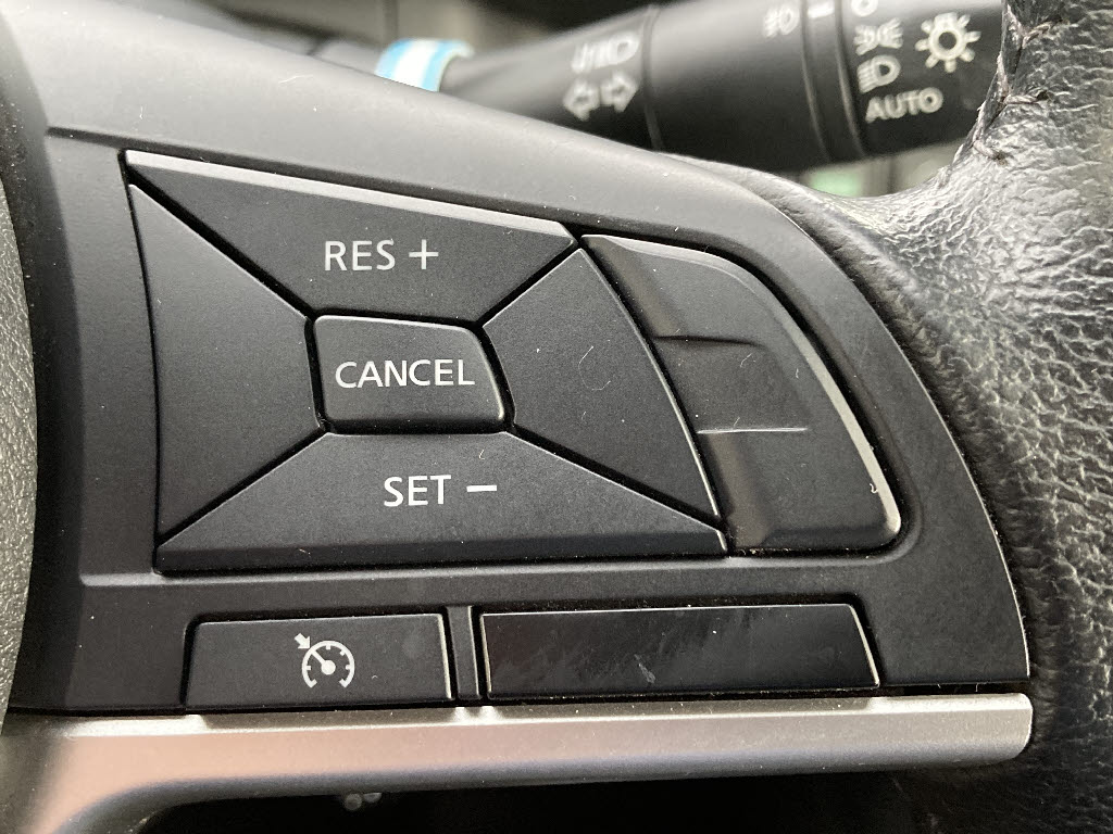 ニッサン セレナ ﾊｲｳｪｲｽﾀｰ 4WD