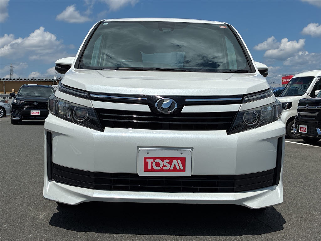 トヨタ ヴォクシー X 4WD
